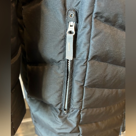 Eddie Bauer Down Parka with removable faux fur hood; size Petite XL. - Picture 4 of 14